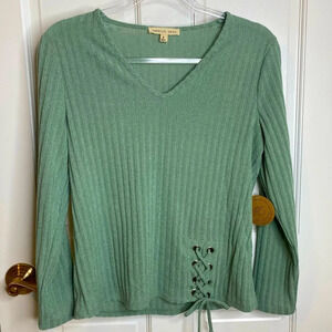 NWT Parallel Skies Sage Green Ribbed Tie Detail V Neck Fitted Comfy Casu…